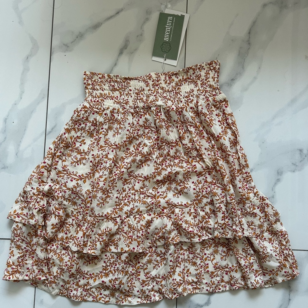 NWT adventura skirt